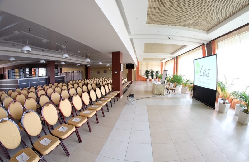Банкетный зал для конференций - Банкетный зал для конференций