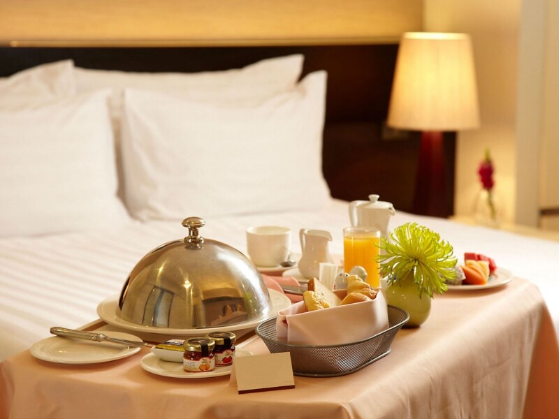Room service - Рестораны и бары